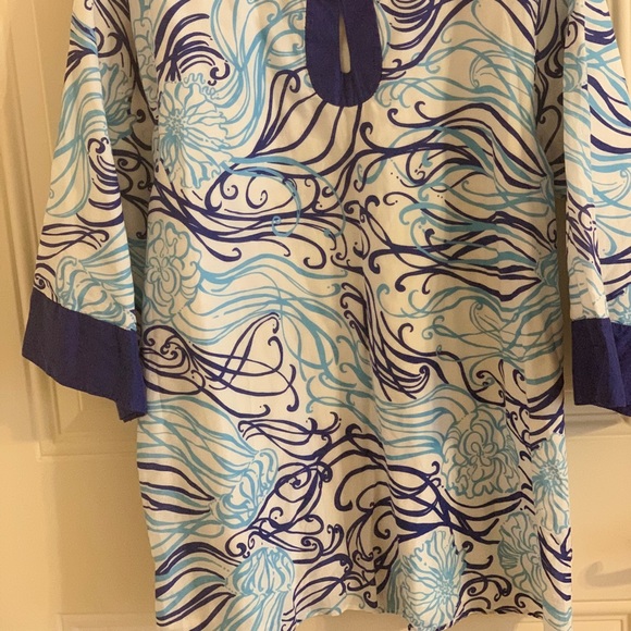 Size M NWOT/EEUC Lilly Pulitzer Tunic Blue - Picture 2 of 5